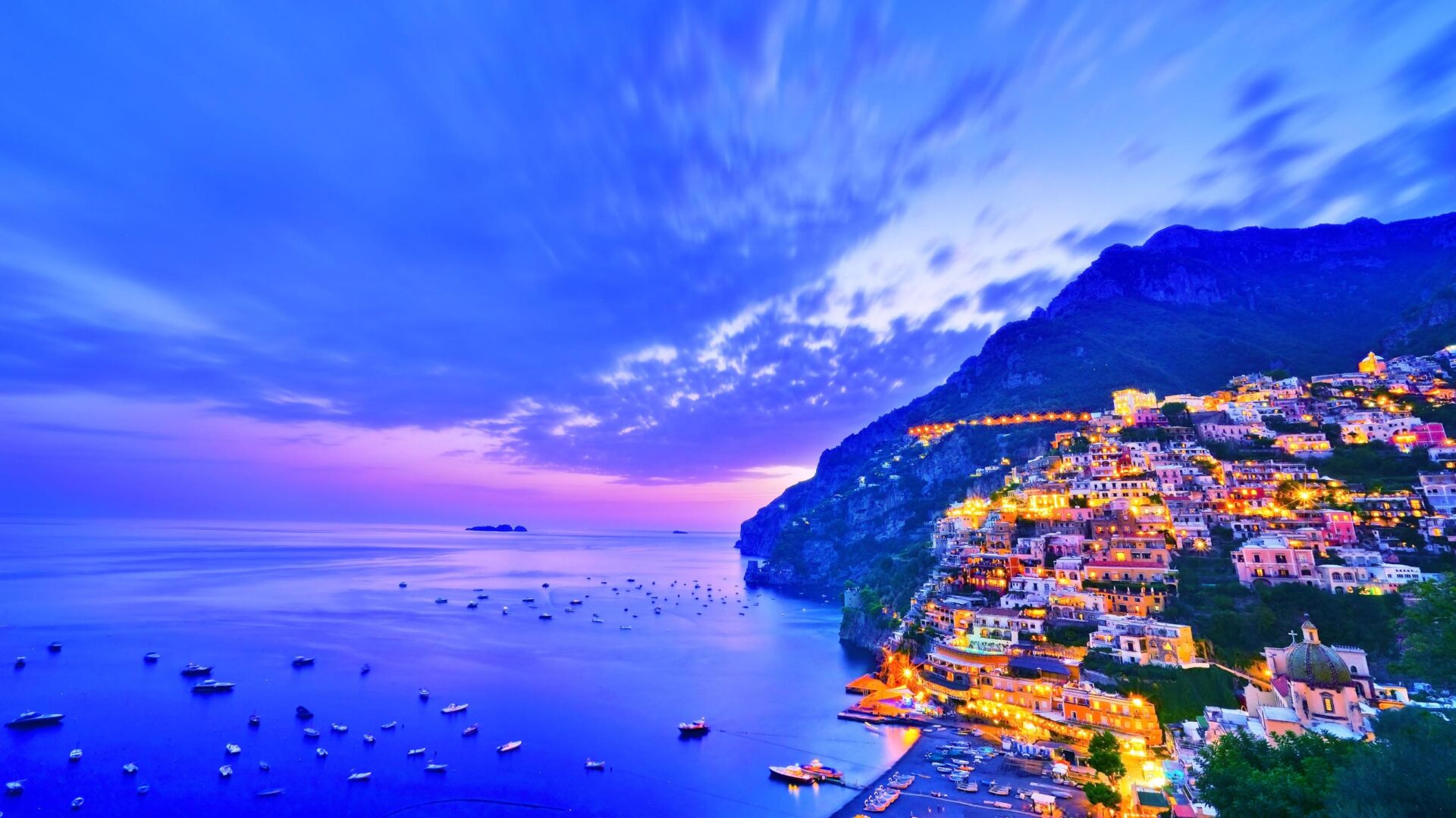 A sunset on the coast of Amalfi.