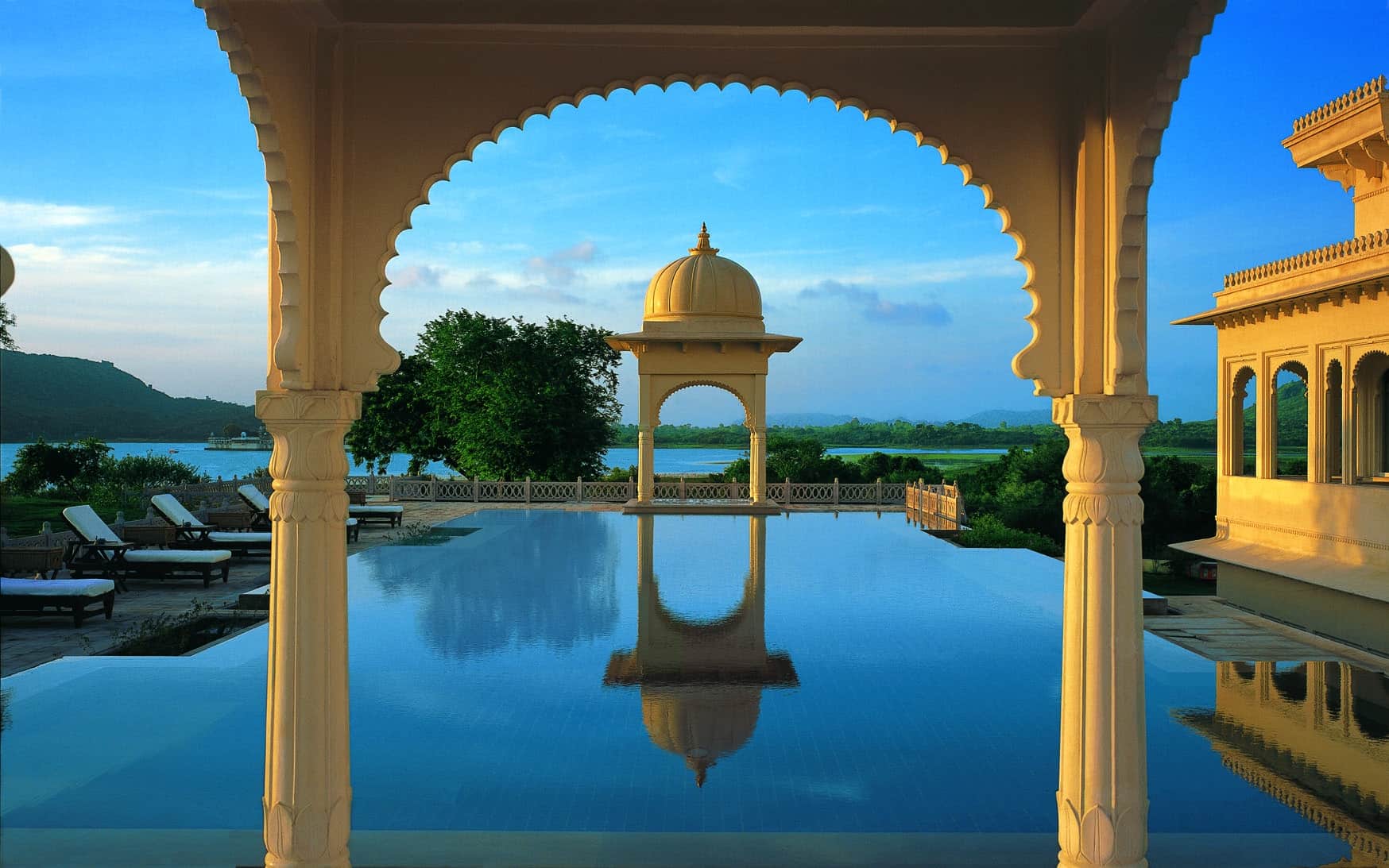 Oberoi Udaivillas pool in India