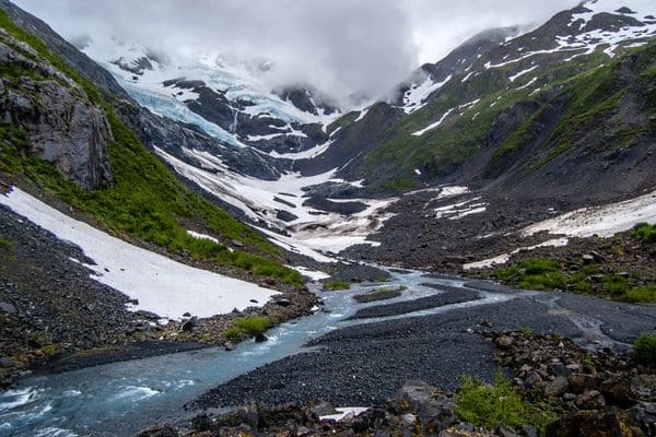 Scenic walks along Byron Glacier Trail