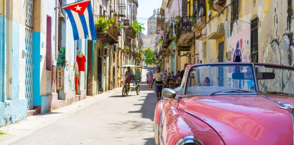 Explore the classic cars of Havana, Cuba