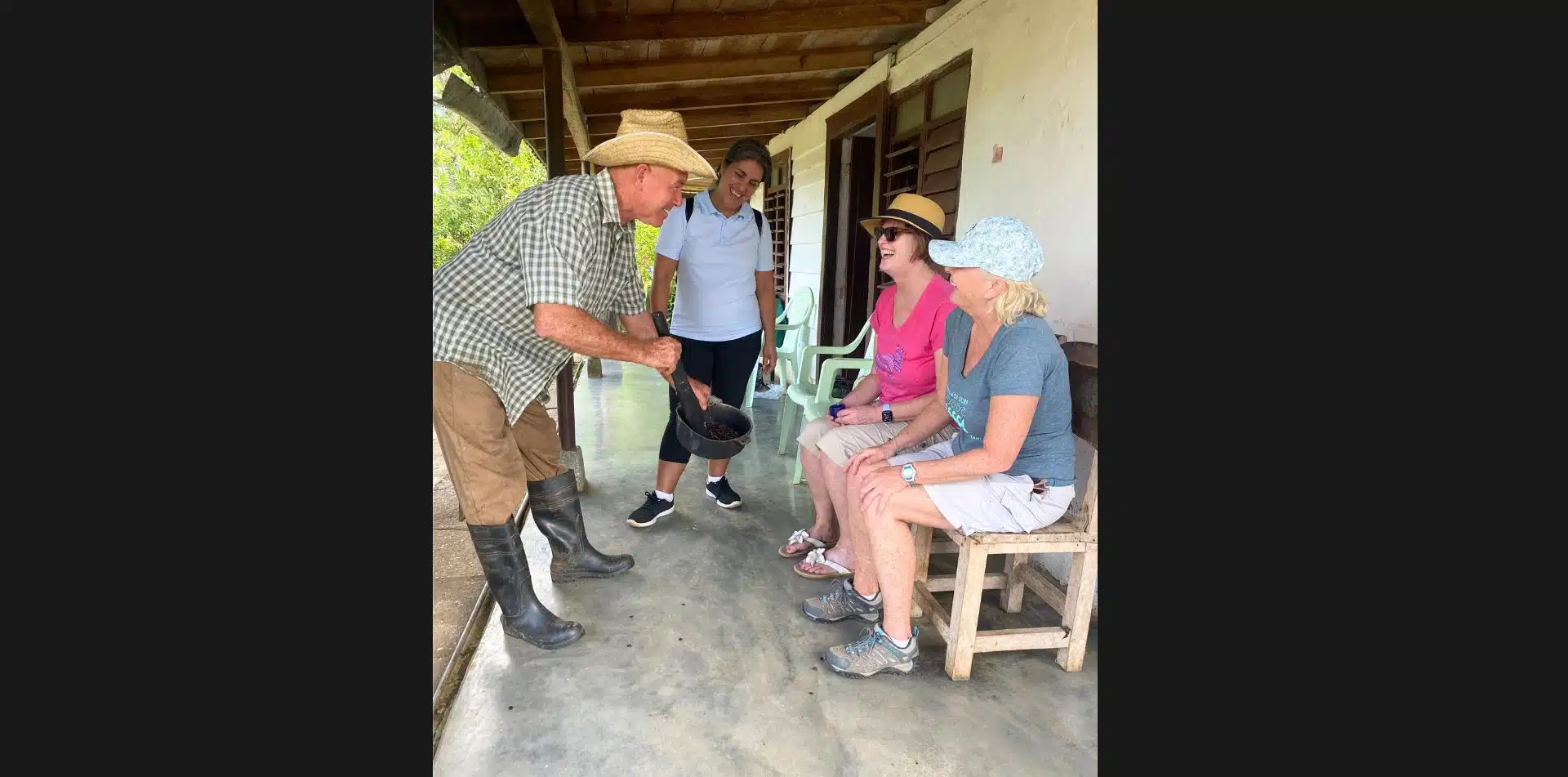 Meet a family of coffee growers who welcome you to their plantation and share a tasting with you
