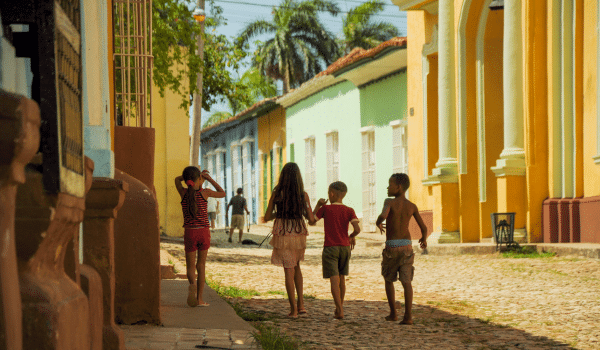 Exploring everyday life beyond tourist areas in Cuba