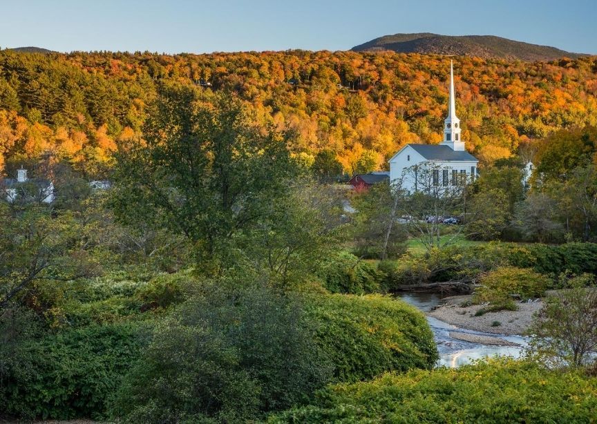 USA Vermont fall foliage village church